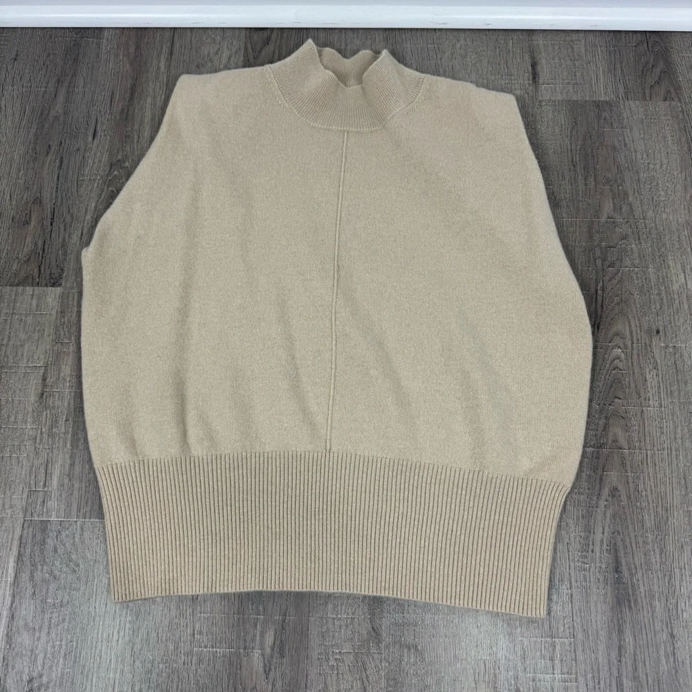 Banana Republic 100% Cashmere Sweater Mock Neck Beige Tan Size M Minimalist - Picture 2 of 9